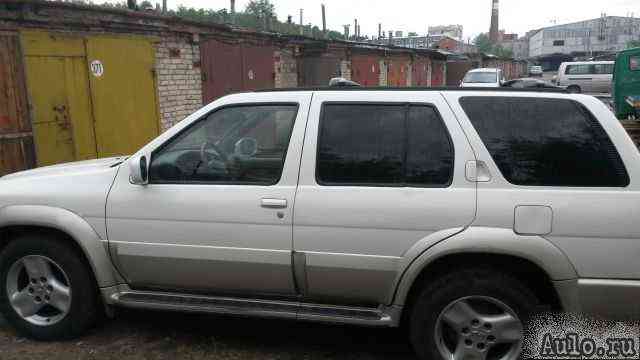 Infiniti QX4, 2000 