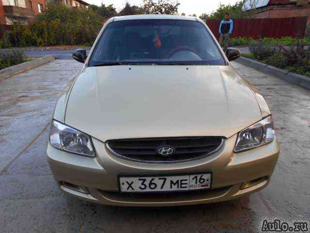 Hyundai Accent, 2001 