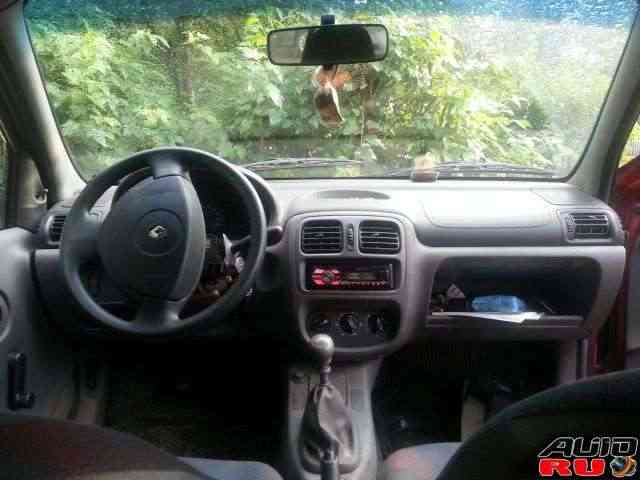 Renault Clio, 2000 фото-1 Renault Clio, 2000 фото-1