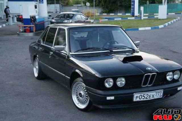 BMW 5, 1978  фото-1