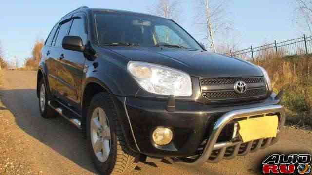 Toyota RAV4, 2004 