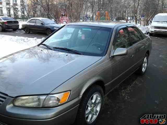 Toyota Camry, 1999 