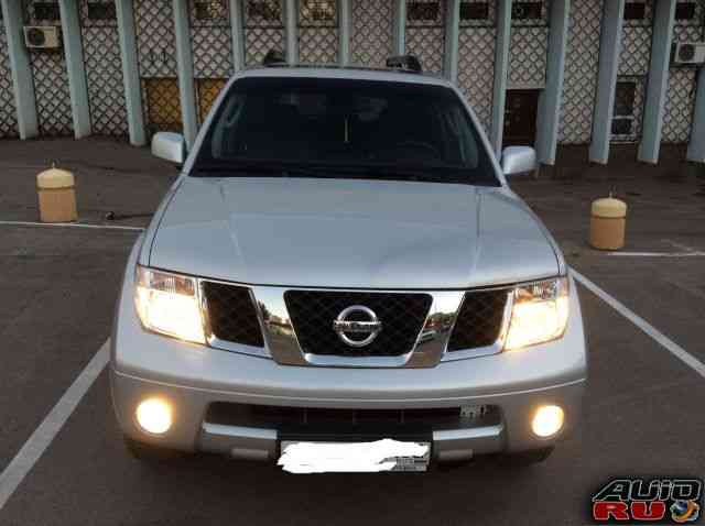 Nissan Pathfinder, 2005 