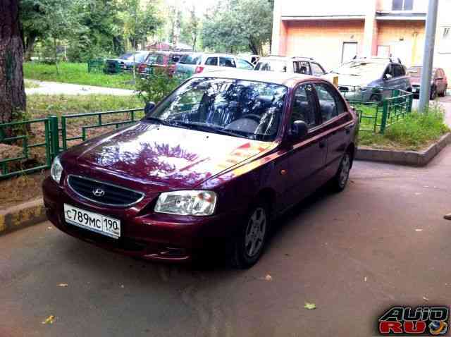 Hyundai Accent, 2010 