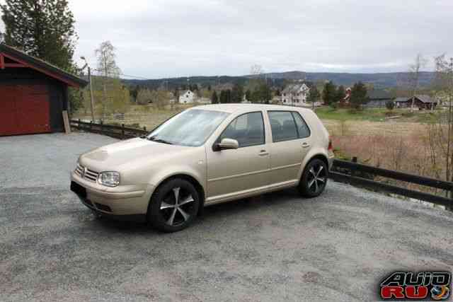 Volkswagen Golf, 2001 