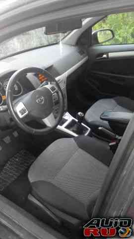 Opel Astra, 2010 Opel Astra, 2010
