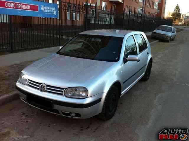 Volkswagen Golf, 2002 