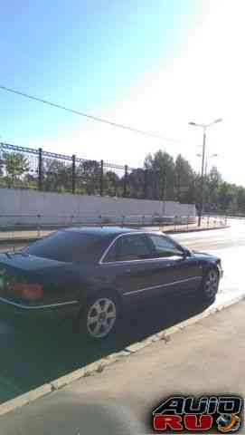 Audi S8, 2000