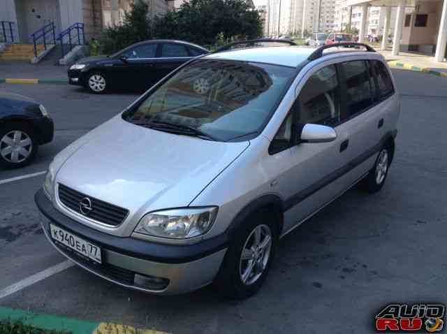 Opel Zafira, 2000 