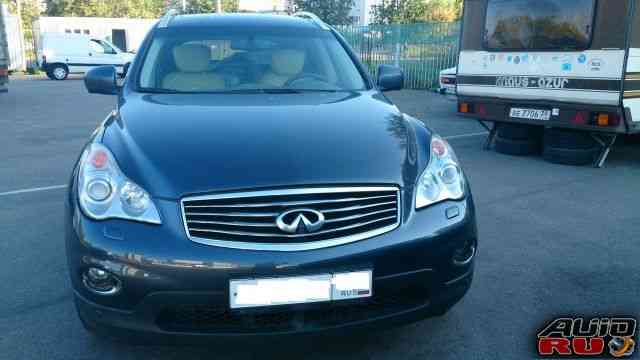 Infiniti EX35, 2009 