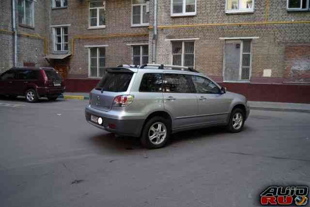 Mitsubishi Outlander, 2004 