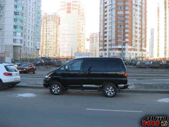 Mitsubishi Delica, 2002 