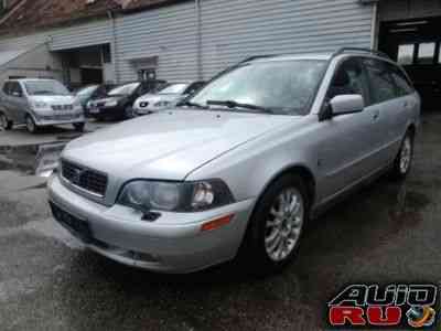 Volvo V40, 2004 