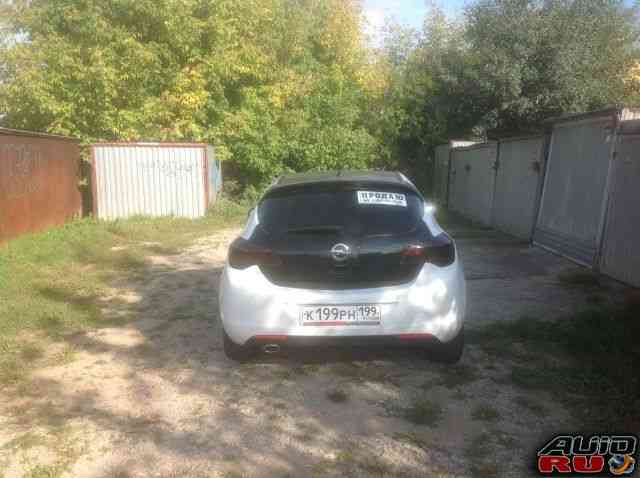 Opel Astra, 2011 
