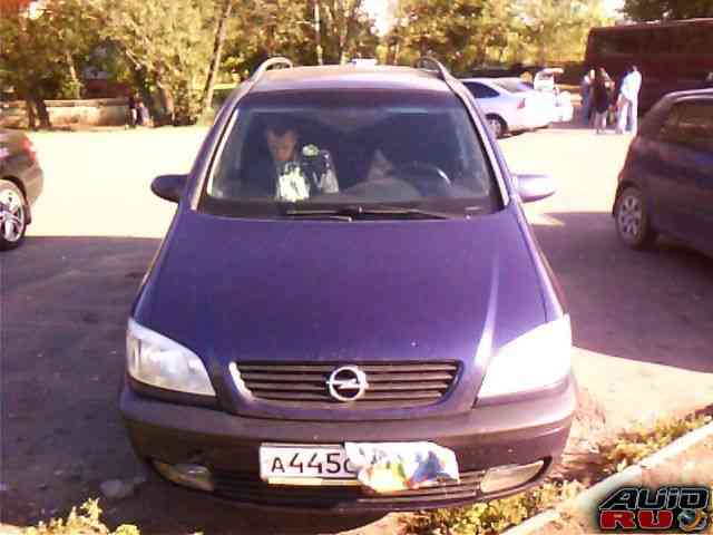Opel Zafira, 2000 