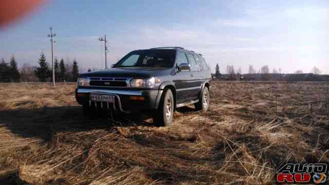 Nissan Pathfinder, 1998 