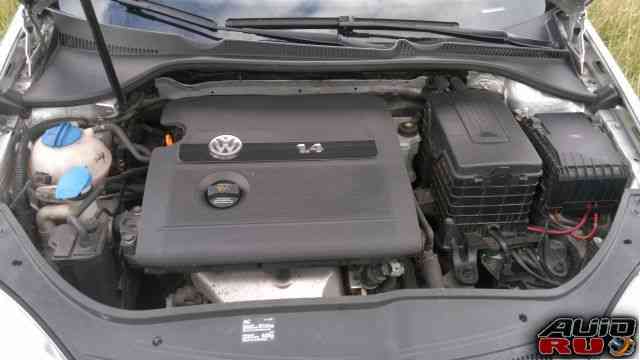 Volkswagen Golf, 2004 