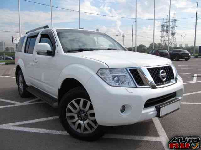 Nissan Pathfinder, 2011 