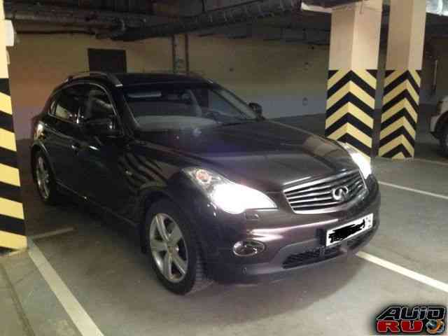 Infiniti EX35, 2011 