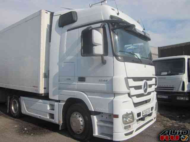 Mercedes Actros 1844 LS б/у тягач 2010 г. в 