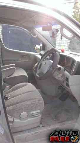 Nissan Elgrand, 2002