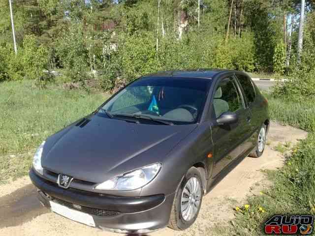 Peugeot 206, 1998 