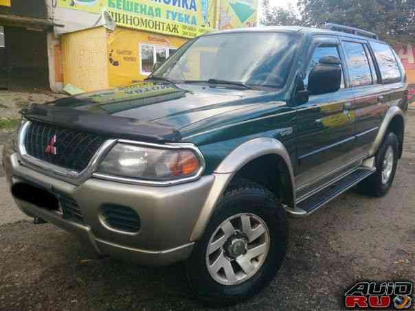 Mitsubishi Montero, 2001 