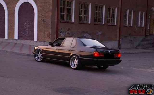 BMW 7, 1993 