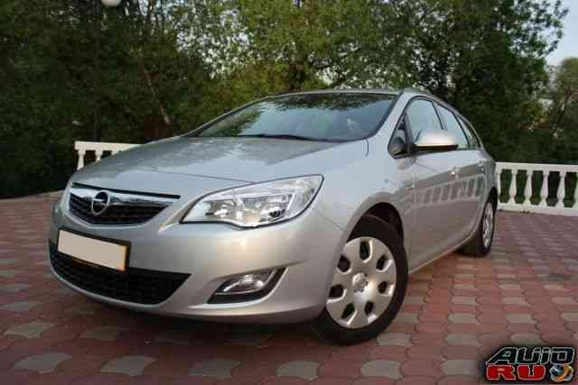 Opel Astra, 2011 