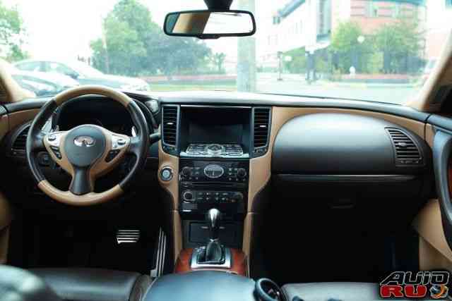 Infiniti FX37, 2011 