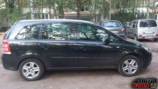 Opel Zafira, 2013 фото-1 Opel Zafira, 2013 фото-1