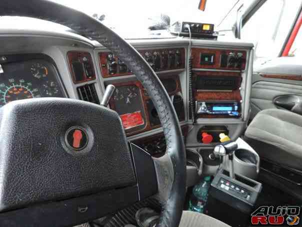 Сцепка Kenworth T 2000 и Тонар 9532 