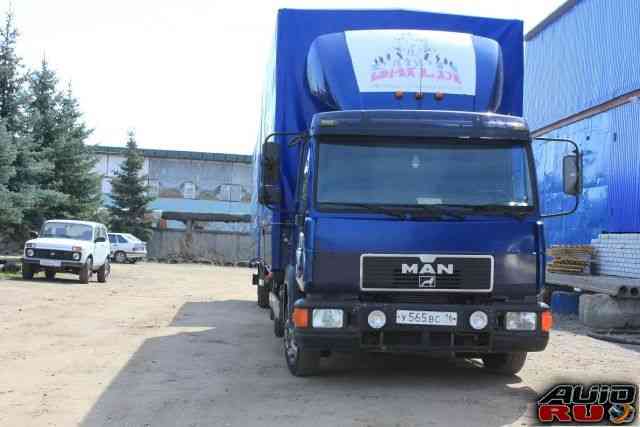 Бортовой грузовик MAN 8.224 