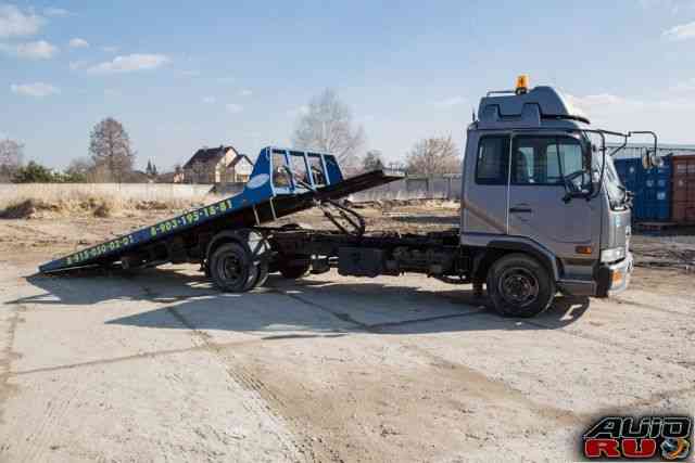 Эвакуатор Nissan Condor 