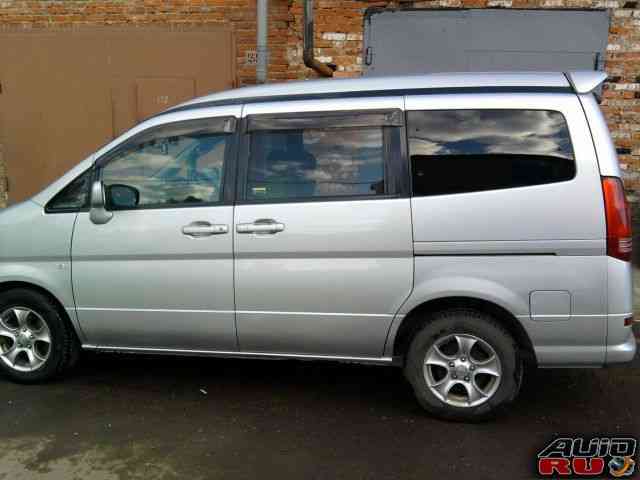 Nissan Serena, 2001 