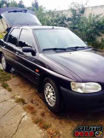 Ford Escort, 1996  фото-1