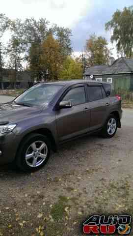 Toyota RAV4, 2010