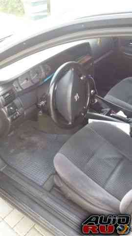Opel Omega, 2000
