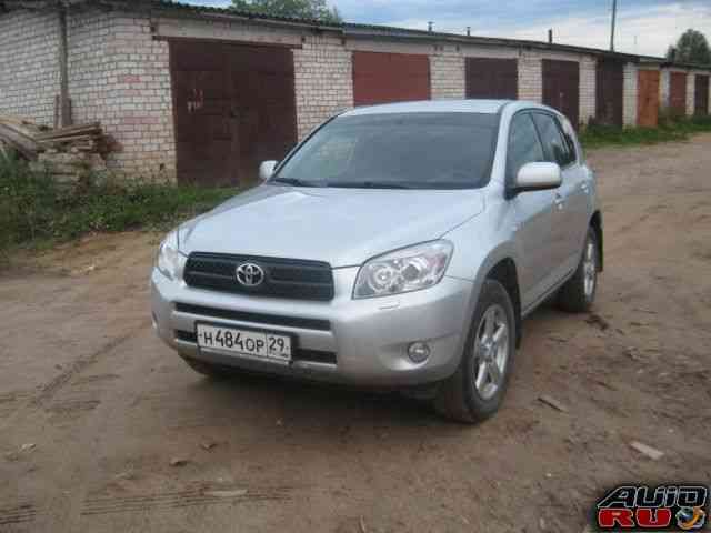 Toyota RAV4, 2006