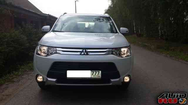 Mitsubishi Outlander, 2014 