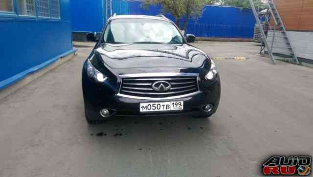 Infiniti FX37, 2012 