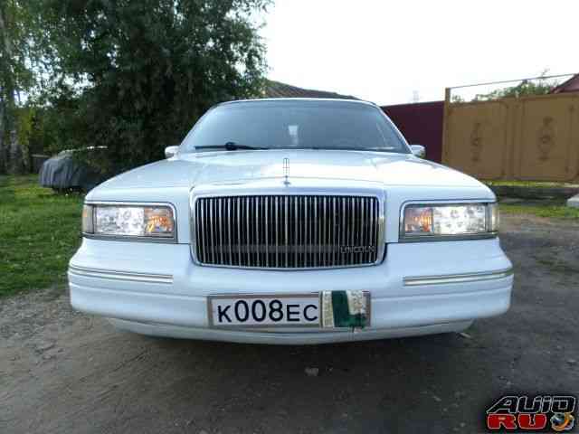 Lincoln Town Car, 1995 