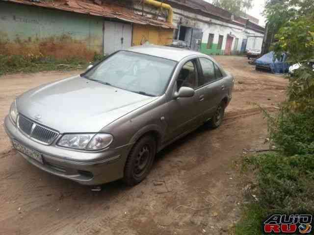 Nissan Bluebird, 2000 