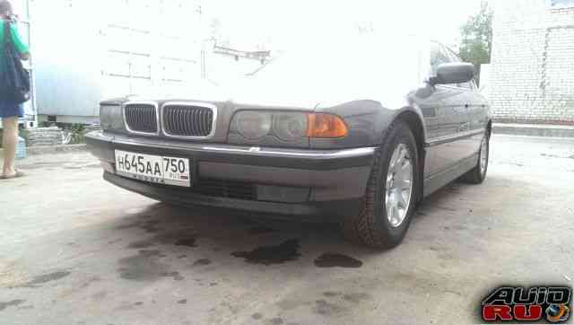 BMW 7, 2001 