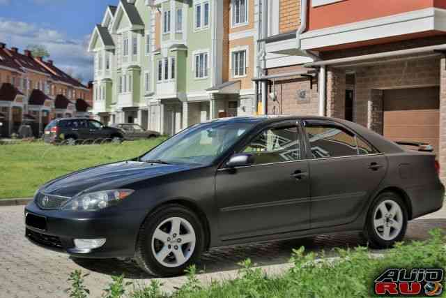 Toyota Camry, 2004 