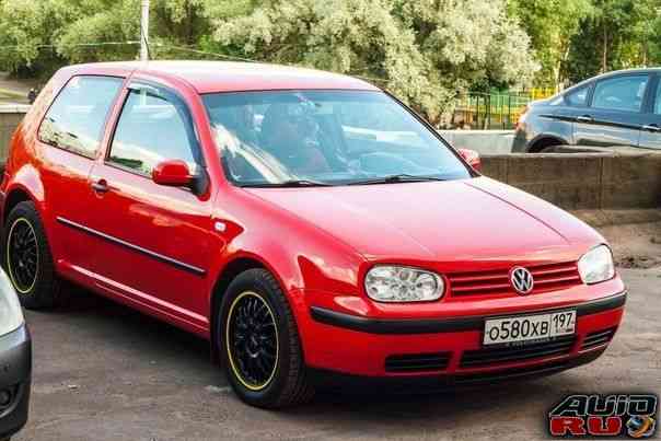 Volkswagen Golf, 2000 