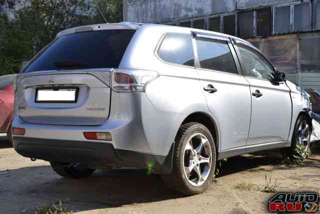 Mitsubishi Outlander, 2012 