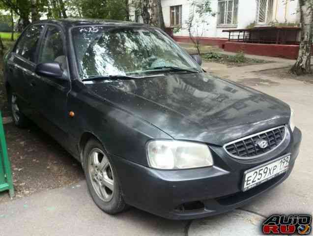 Hyundai Accent, 2001 
