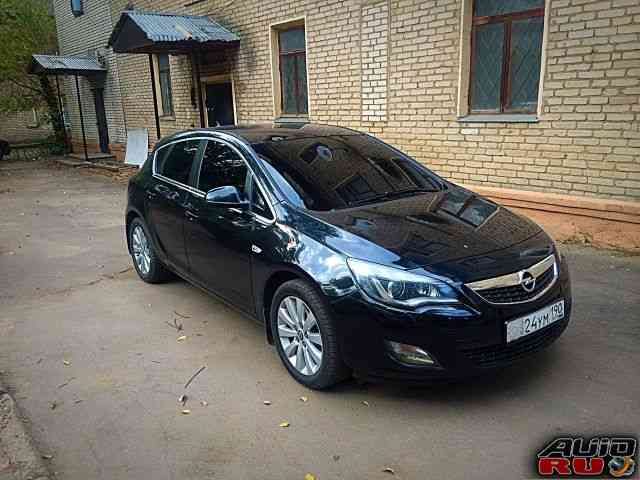 Opel Astra, 2011 
