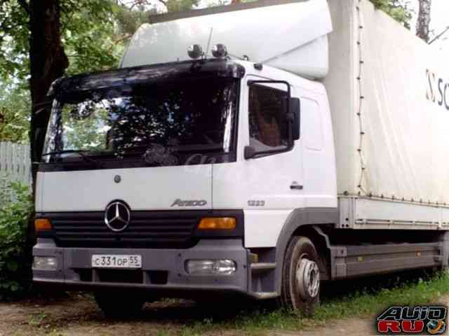 Мерседес Atego 1223 